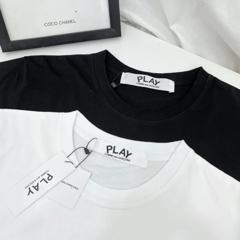 Camiseta "Black Emblem" CDG